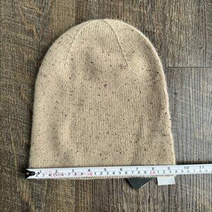Aritzia Auxiliary Cashmere Beanie in Speckled Camel Color - One Size, NWT
